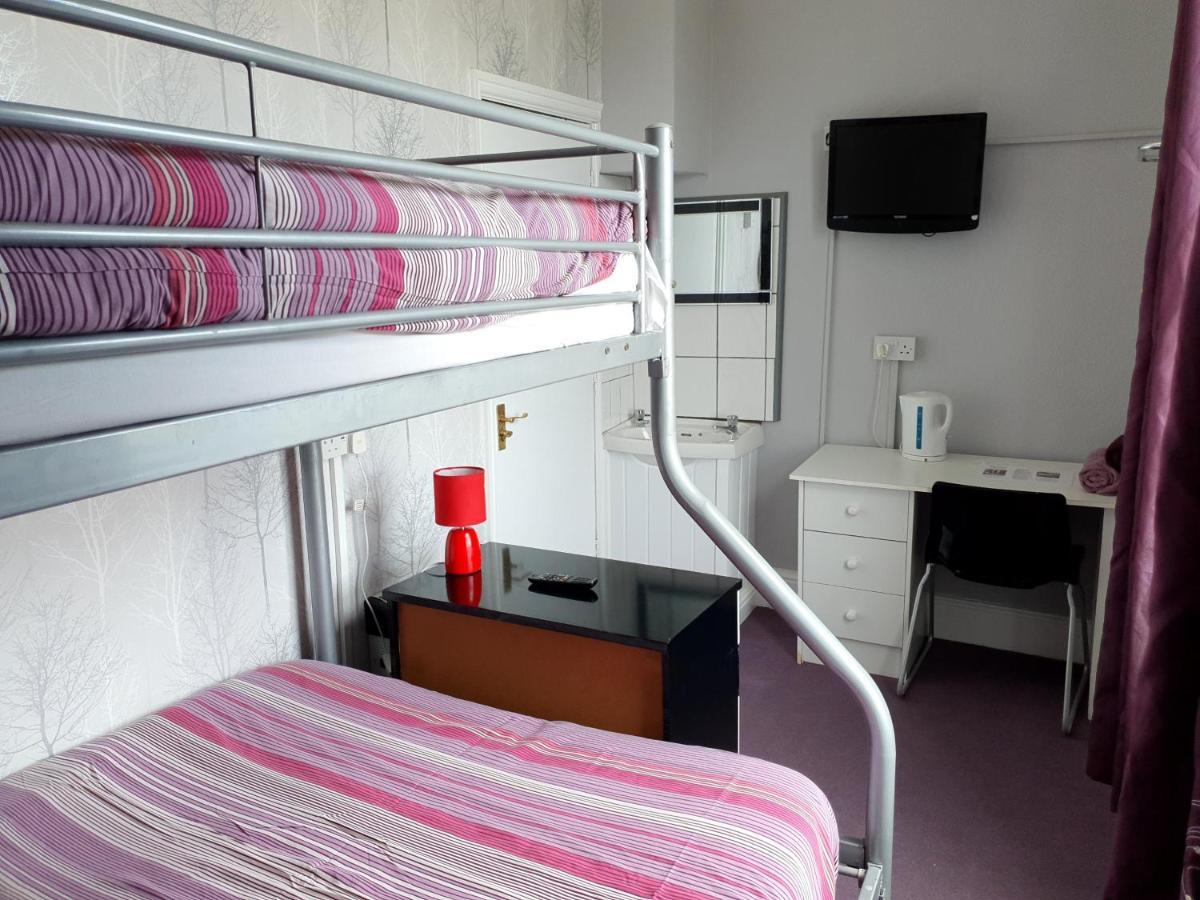 Foxhall Village Guest House Blackpool Bagian luar foto