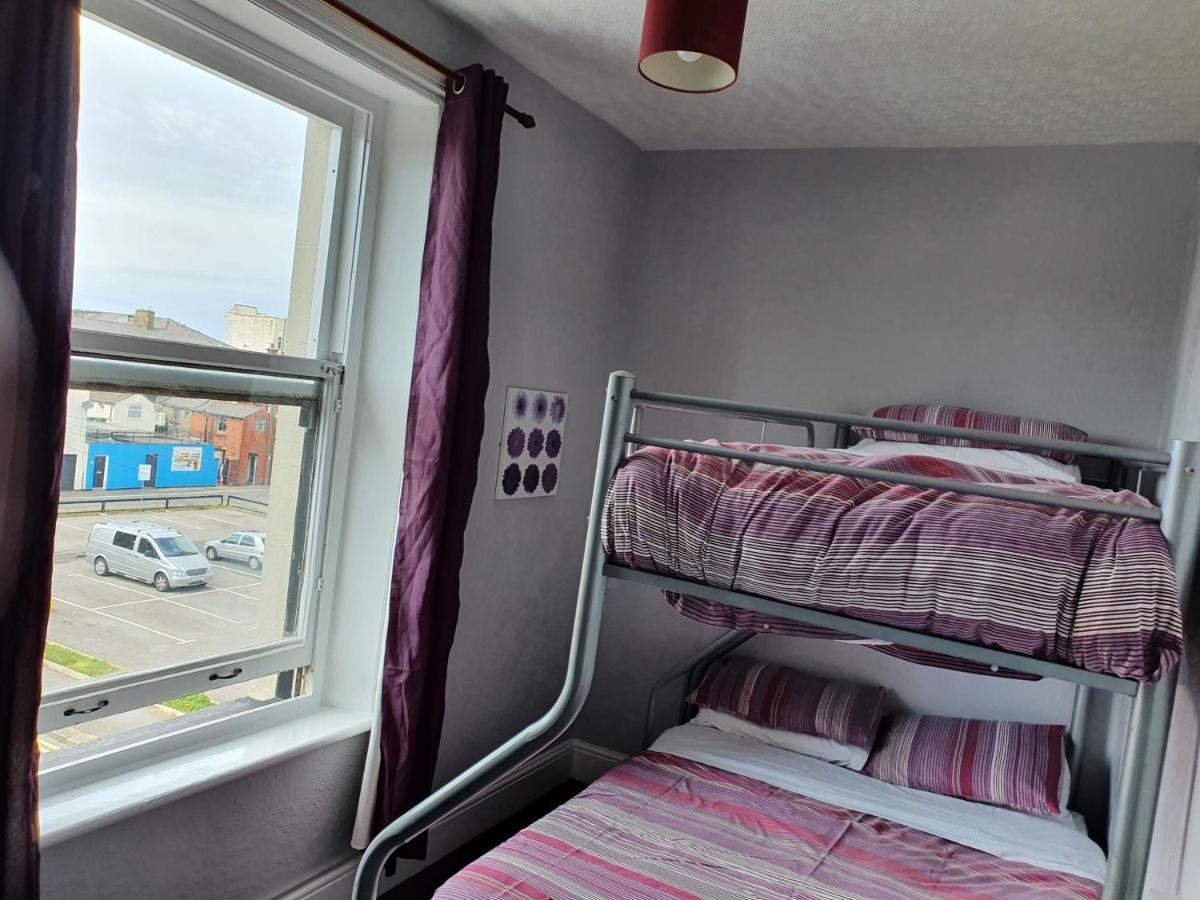 Foxhall Village Guest House Blackpool Bagian luar foto