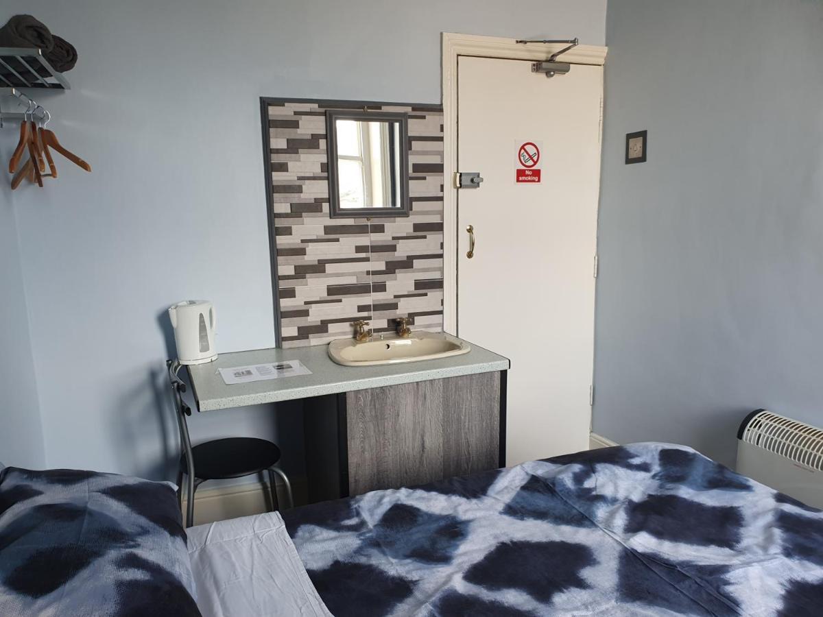 Foxhall Village Guest House Blackpool Bagian luar foto