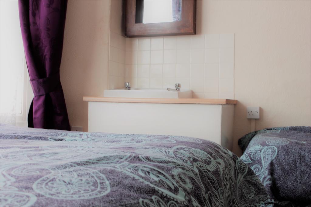 Foxhall Village Guest House Blackpool Bagian luar foto
