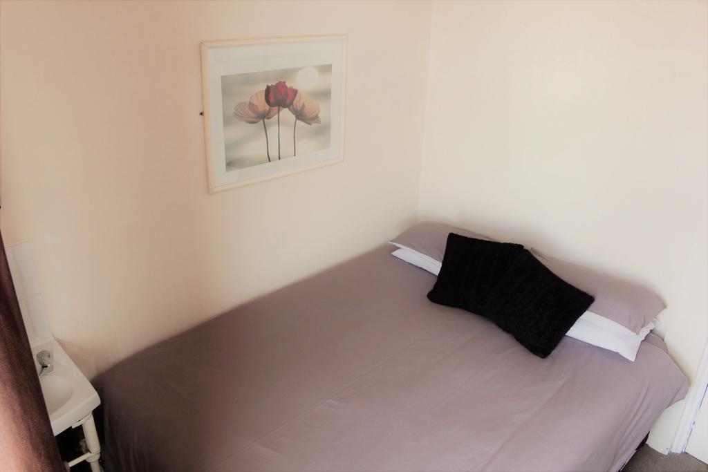Foxhall Village Guest House Blackpool Bagian luar foto
