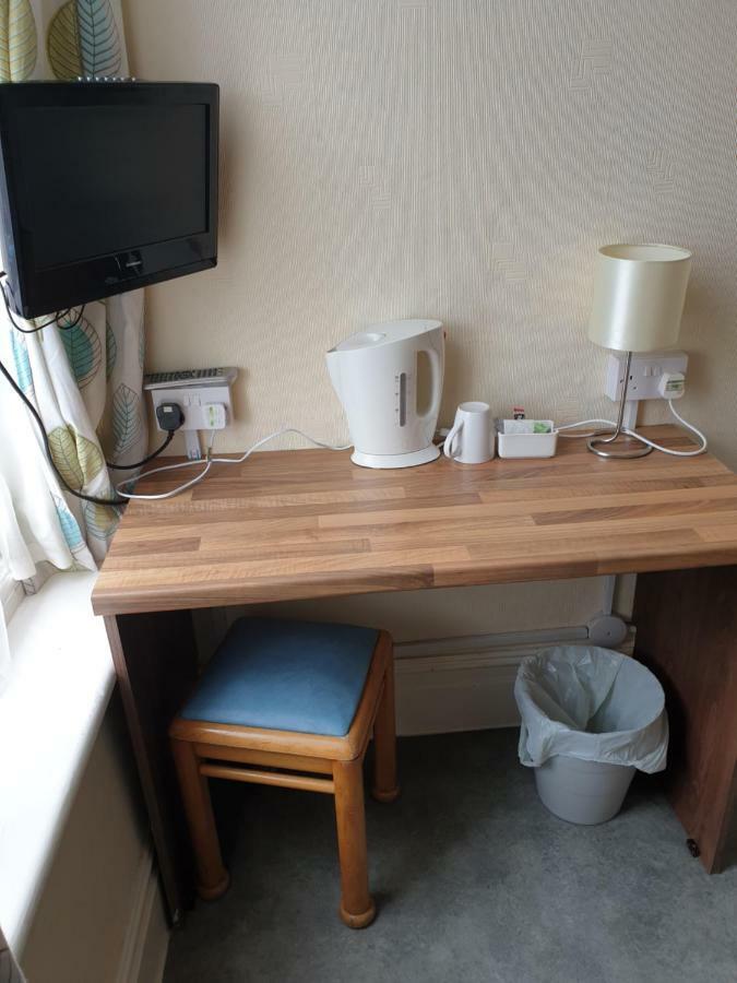 Foxhall Village Guest House Blackpool Bagian luar foto