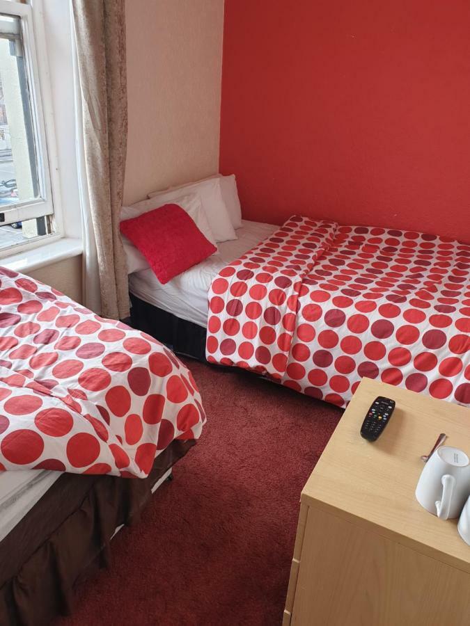 Foxhall Village Guest House Blackpool Bagian luar foto