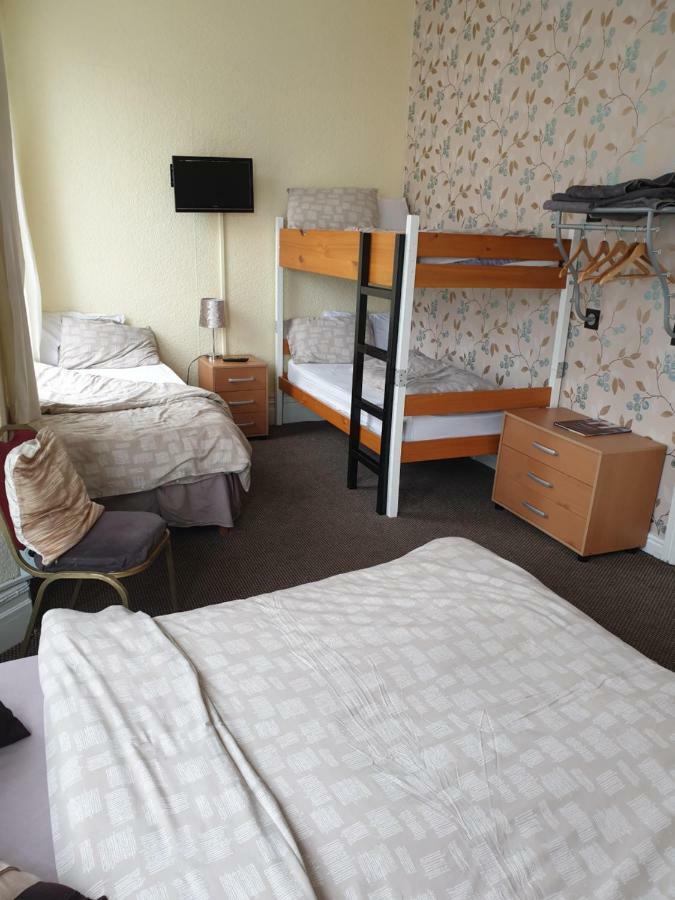 Foxhall Village Guest House Blackpool Bagian luar foto